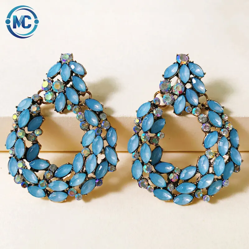 

European and American fashion earrings, exaggerated geometric earrings with diamonds retro earrings jewelry