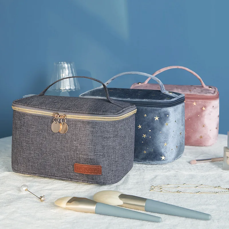 

2021 New high quality large organizers professional case makeup bag