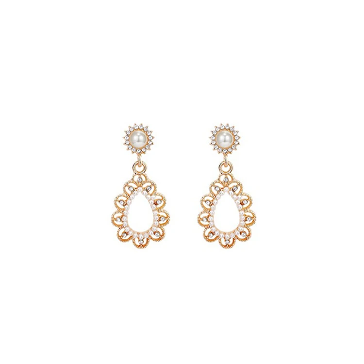 

ADELANTE Customized Retro Baroque Water Drop Shape Gold Plated Pearl Brass Earrings With Diamond