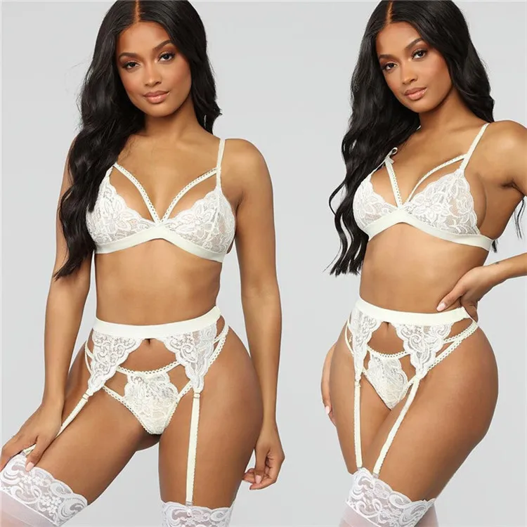 

PoeticExist Sexy Women's Lace Garter Stockings Three-Piece Underwear Suit