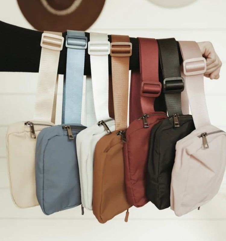 

Wholesales various color can custom nylon ladies waist bag quite mini sport running women's chest bag fanny bag for women