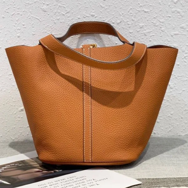 

22cm tote back full togo 100% leather, top mirror quality The best quality ladies luxury fashion bag classic 100% leather