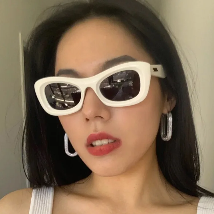 

LBASHADES Trendy Retro Designer Vintage Women Cat Eye Sunglasses Pc Frame Uv 400 Eyeglasses Shades