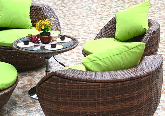 Ensemble chaise et table en osier et rotin, meubles de jardin pour l'extérieur