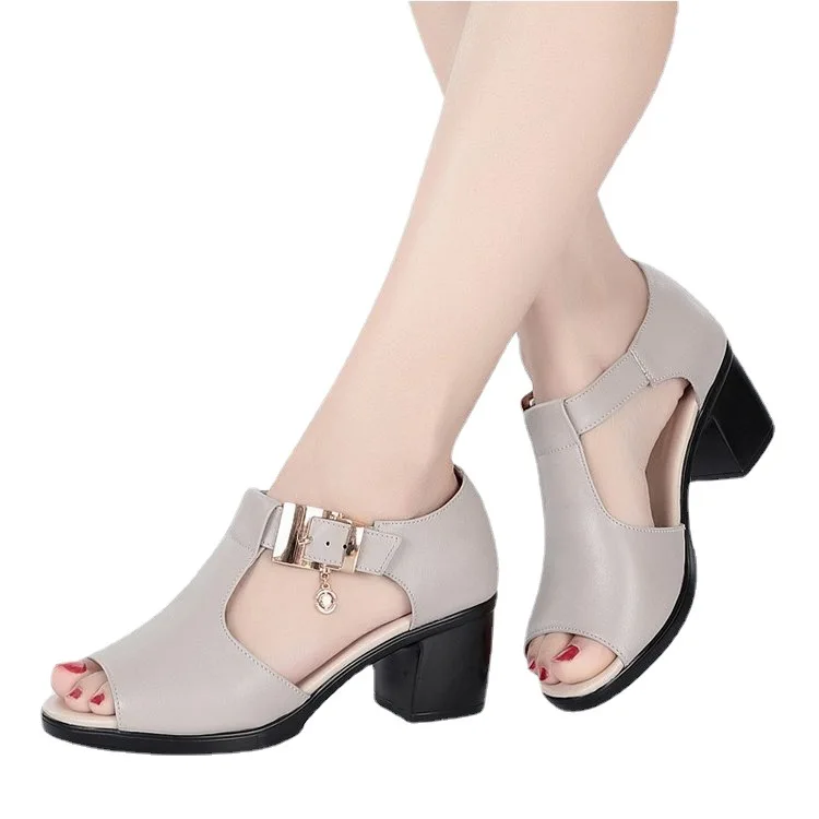 

OEM wholesale price designer logo sandals hasp womens trendy sandals