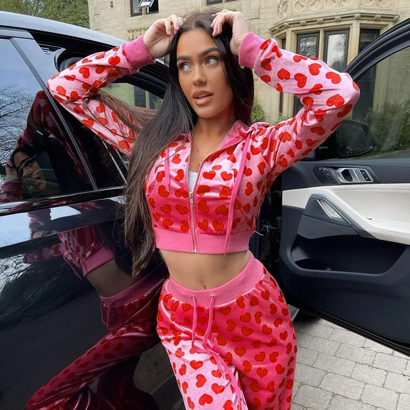 

GHX4774 Fall Velvet Two Piece Pants Set Sweatsuits Women Cute Love Printed Zip Up Crop Top Hoodie And Pants Tracksuit