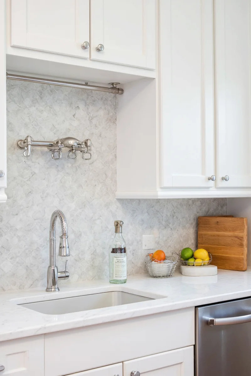 Laminate panel backsplash