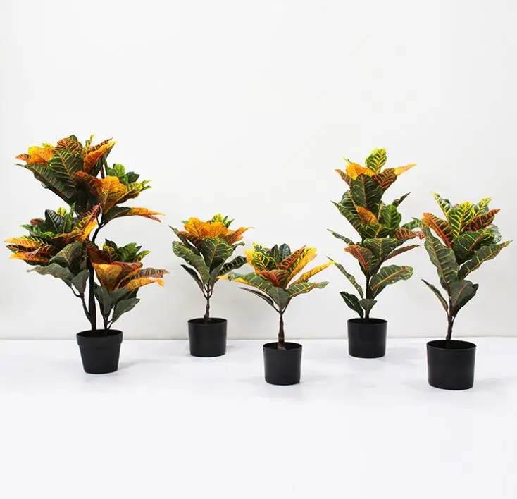 

High quality  plastic decor plastic Codiaeum variegatum tree in pot