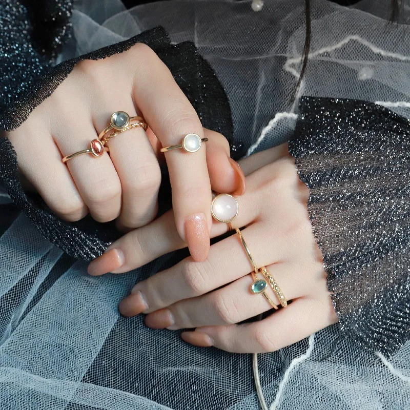 

8PCS Summer Fashion Candy Color Resin Ring Set Geometric Round Acrylic Knuckle Ring Set