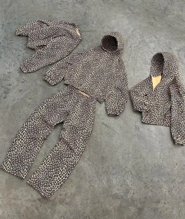 Y2K Retro Leopard Print Hooded Pullover Sweatshirt 220g Casual Zipper-Up Loose Fit Hip-hop Inspired for Autumn Couples Harajuku