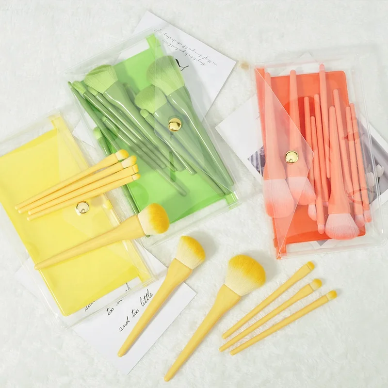 

brochas 2021 vendors 10 pieces personalized green yellow red custom logo wholesale candy makeup brushes with case, Green,red,yellow