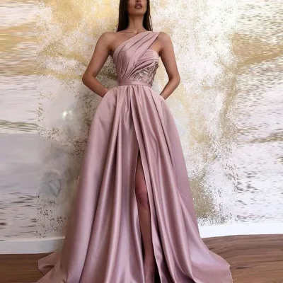 

2020 hot sale Pink sexy high slit slanted shoulder floor-length evening dress