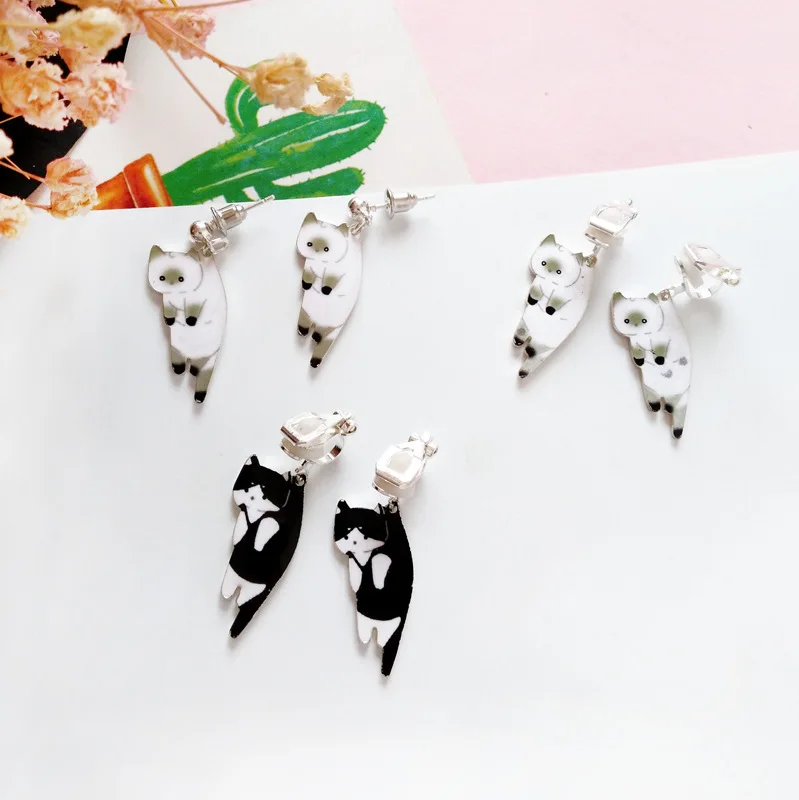 

Cartoon Cat Earring White Black Alloy Enamel Dangle Earrings for Women Girls