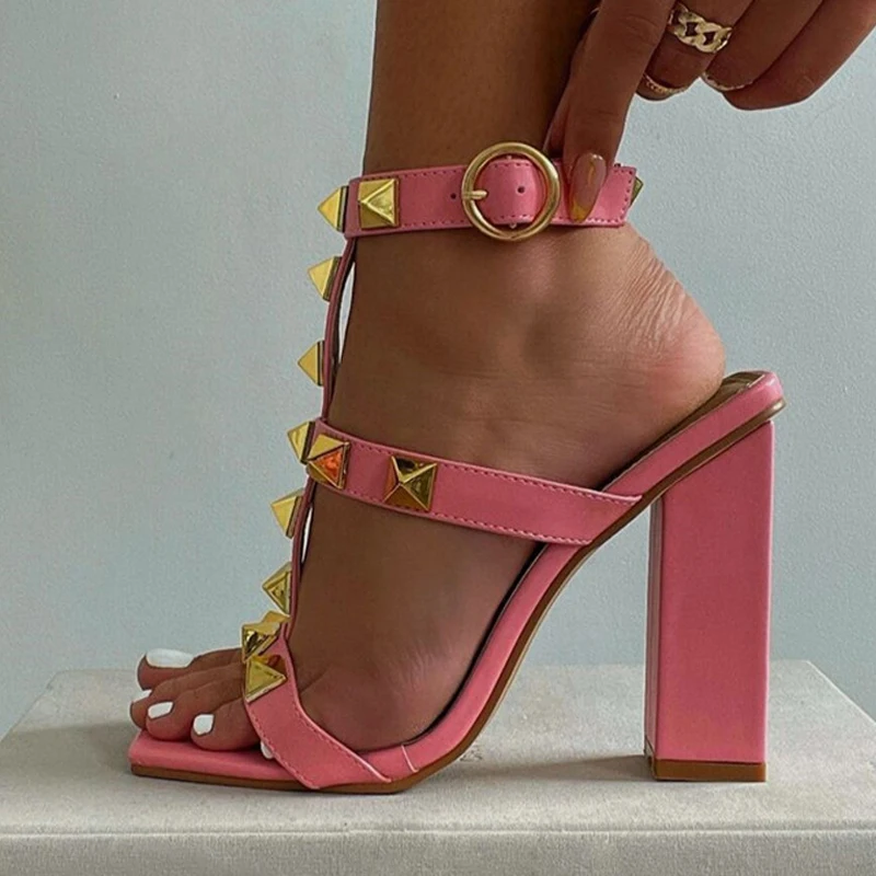 

High Quality Metal Rivet Design Women Gladiator Sandals Summer Fashion Open Toe Ankle Buckle Strap Square Heels Shoes