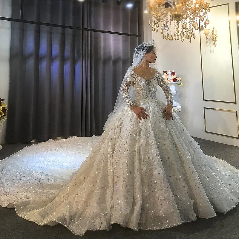 

Ns3928 Hot Sale Elegant Luxury Deep V Neck Pearl 3D Flower Lace Sequins Bridal Backless Wedding Dress