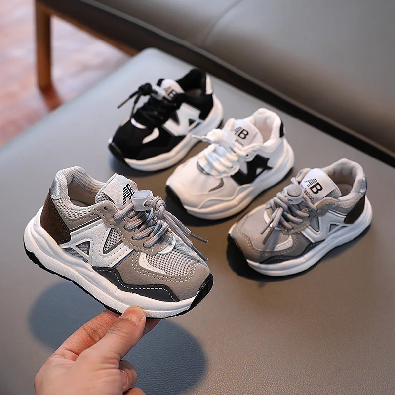 

2022 New Kids Sports Shoes School Children Casual Light Fashion Fashionable Breathable Boys' Running