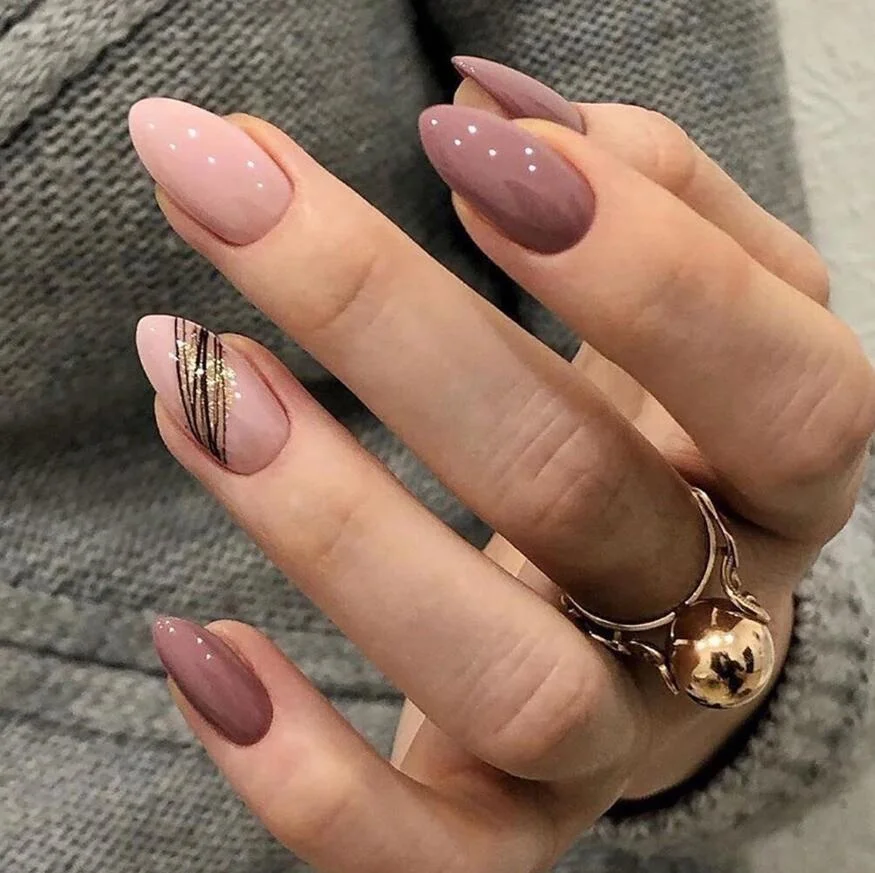 

Classical Artificial Nails almond Stiletto Shape Nail Sweet false nail with Adhesive Glue Sticker