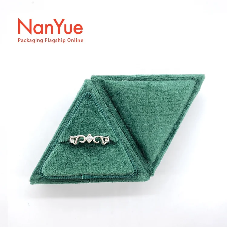 

Factory stock can be customized to the new velvet vintage ring box luxury flannelette jewelry box