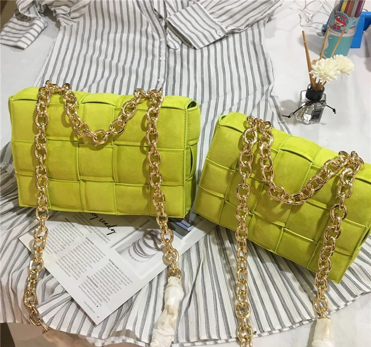 

Fashion Designer Tofu Velvet Woven Metal Chain Cross body One-shoulder Pillow Bag Purse