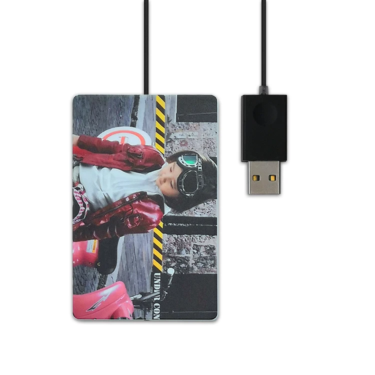 

Customized Fashion Wireless Charger Stand Slim Card Shape Fast Wireless Charger