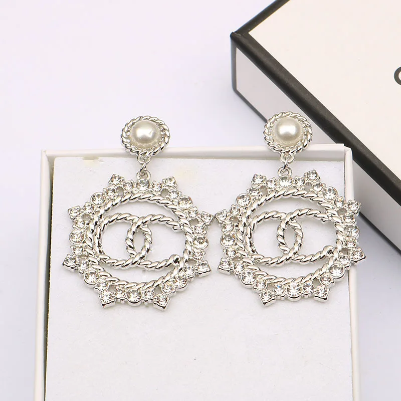 

Designer earrings popular brands classic CC diamond-studded pearl earrings luxury earrings, Yellow color