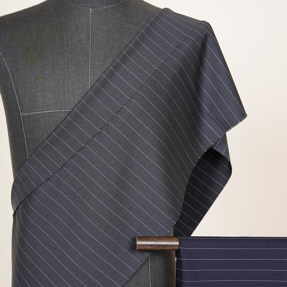 Soft and Breathable 100% Wool Fabric Yarn Dyed Stripe Worsted Merino Wool Suit Fabric for Men's & Women's Jacket Garment