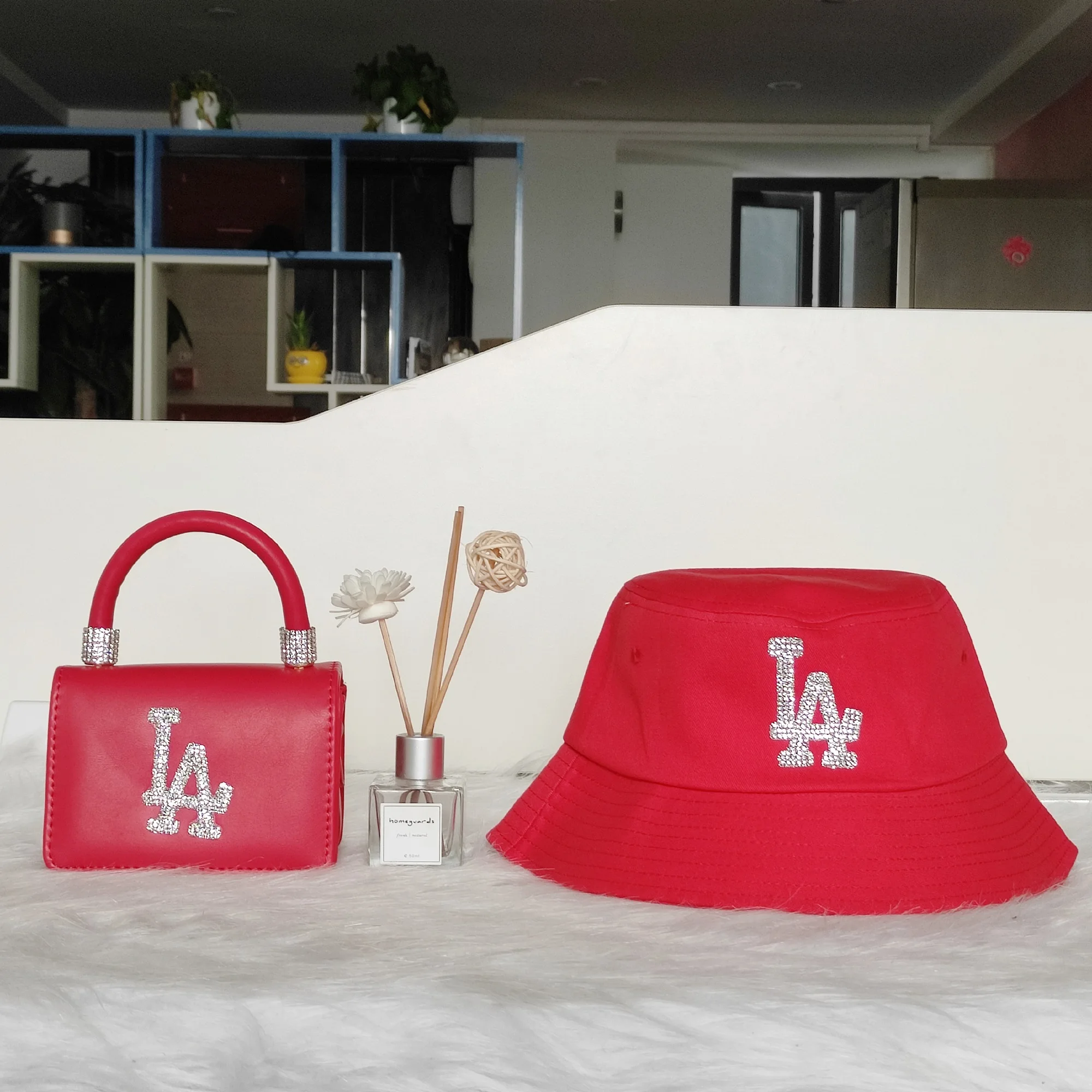 

2021 Trendy Handbags Mini Purses Women Hand Bags Fashion Hat La Bucket Hat and Purses