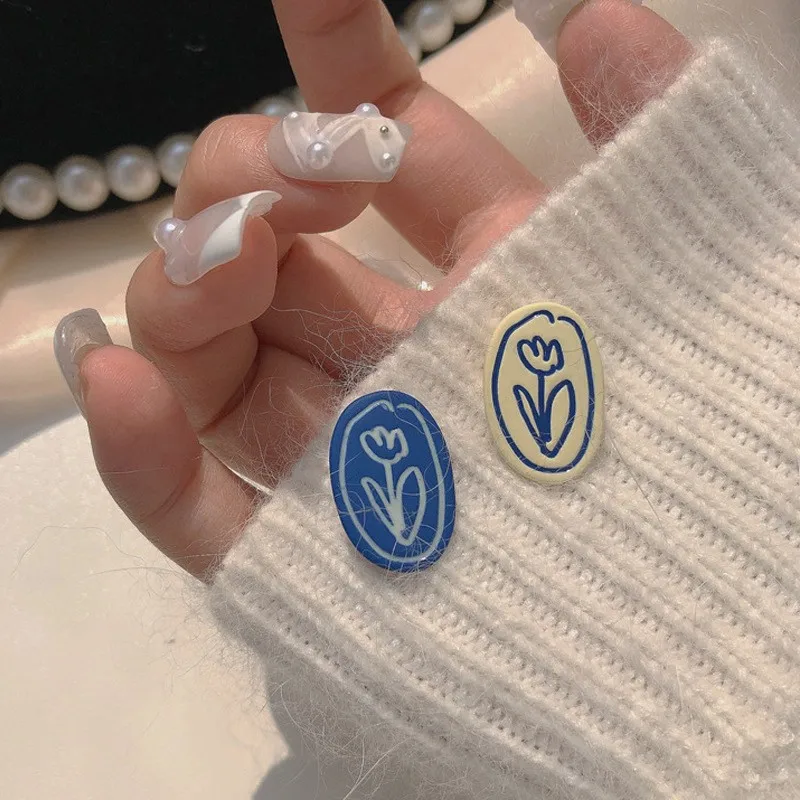 

Ding yi Factory wholesale new S925 silver needle French retro flower earrings, Blue/white