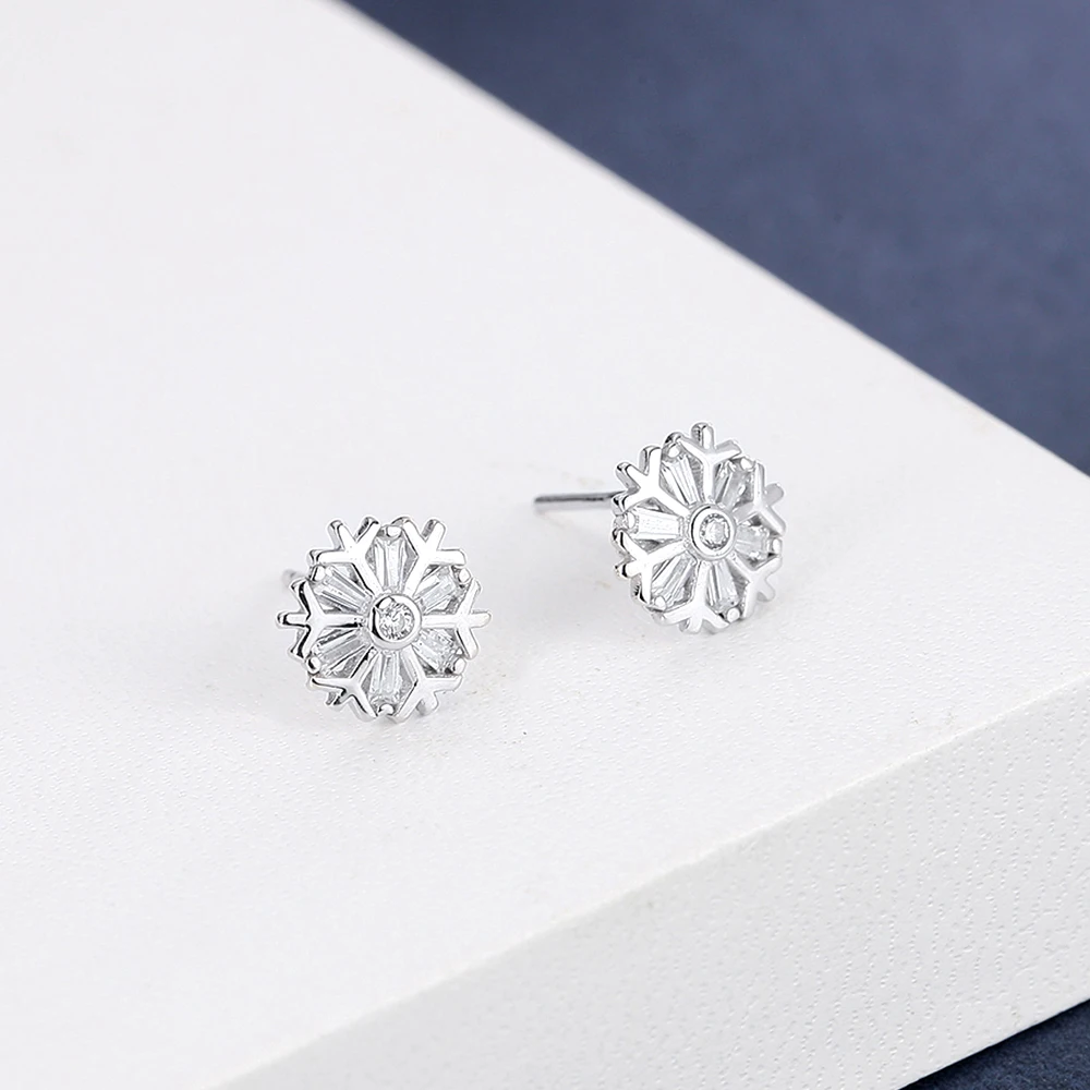 

New Fashion 925 Sterling Silver Gold Plated Christmas Gift Snowflake Shape Gemstone Stud Earrings For Women, Picture