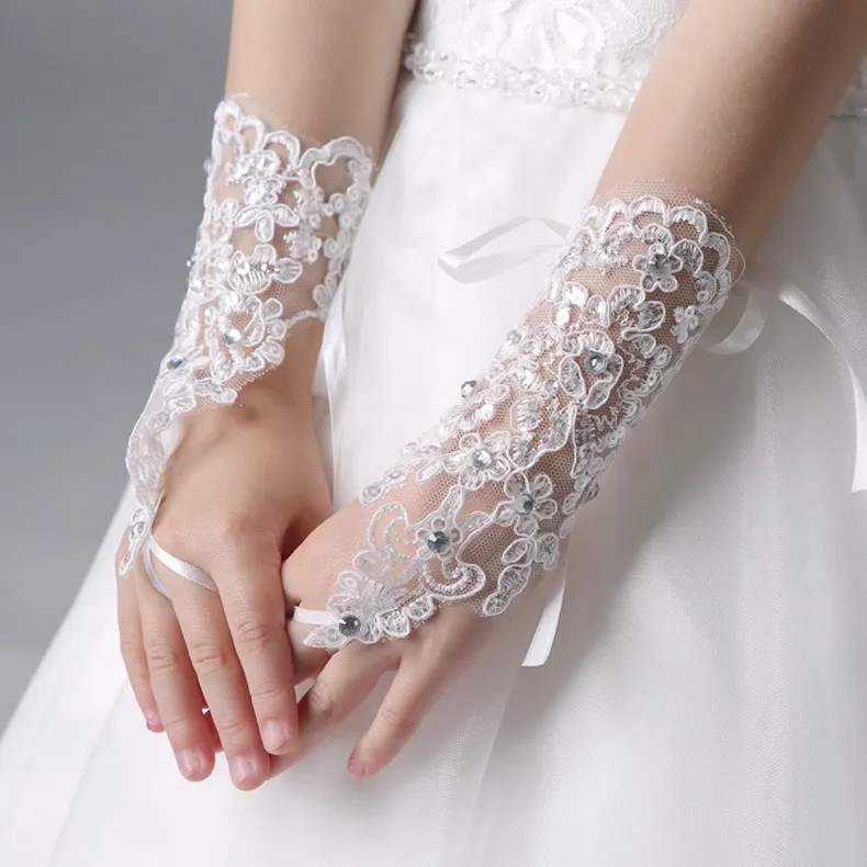 

Korean-style similar diamond children's wedding dress flower girls dress gloves performance dance decorative gloves, White