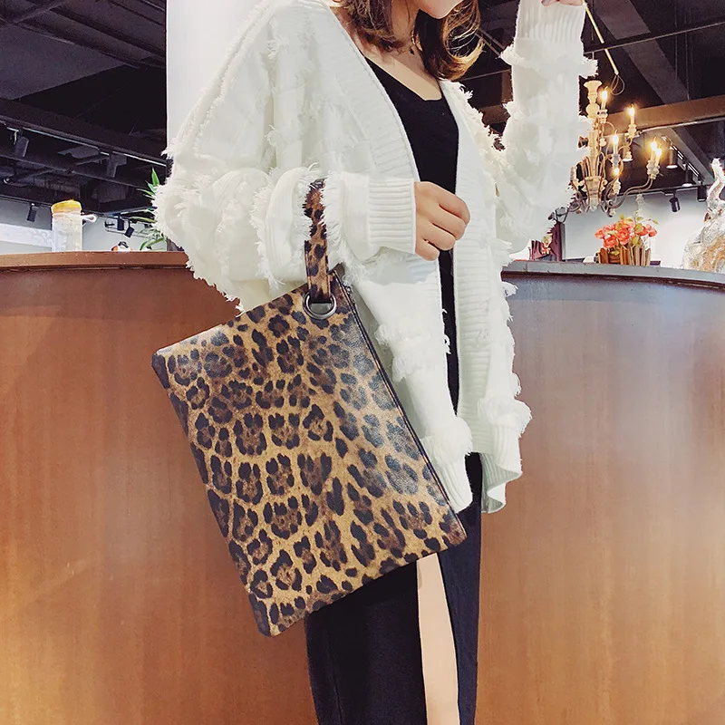 

Hot Sale Fashion Simple Tablet Purse PU Leopard Clutch