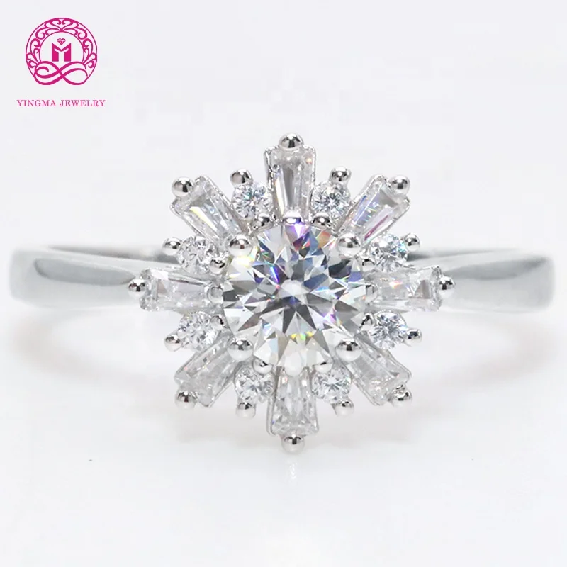 

Fancy Daisy Flower Design Rond Brilliant Cut D VVS Solid 14K 18K White Gold Moissanite Engagement Ring For Women