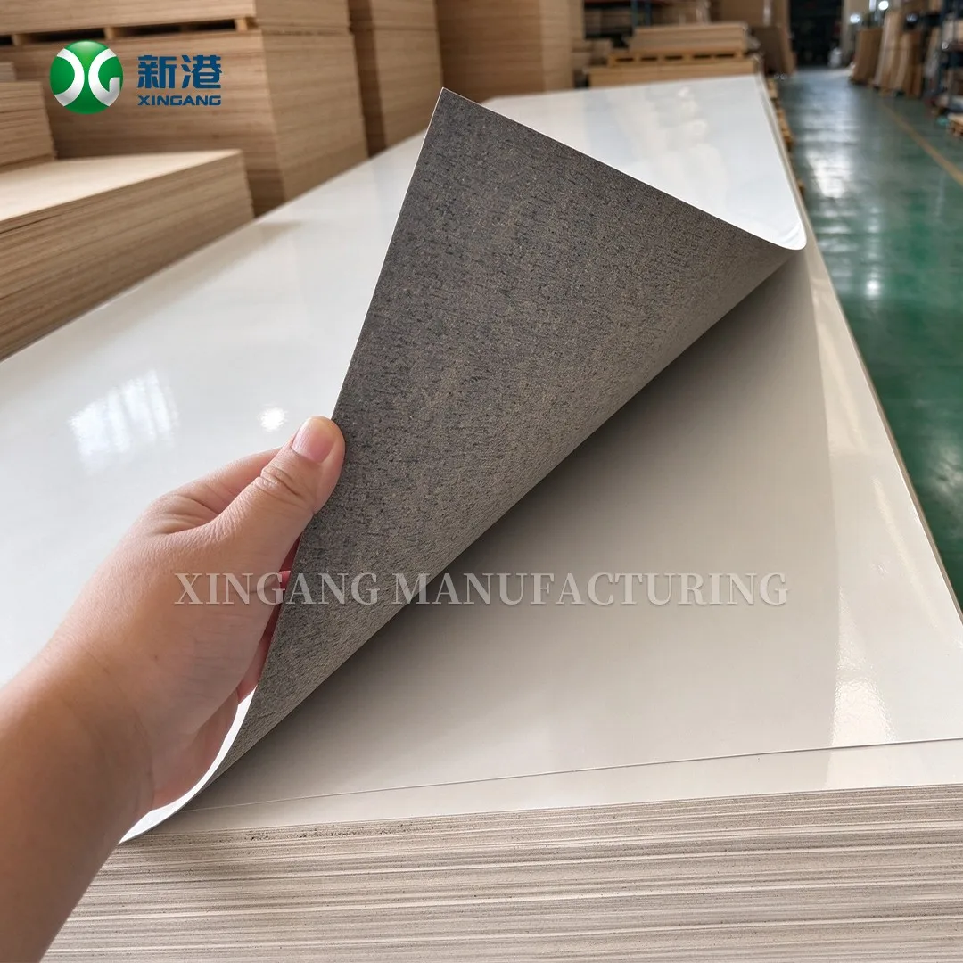 product-1-1 Pallets of looped-figure oak HPL laminate sheets in the warehouse