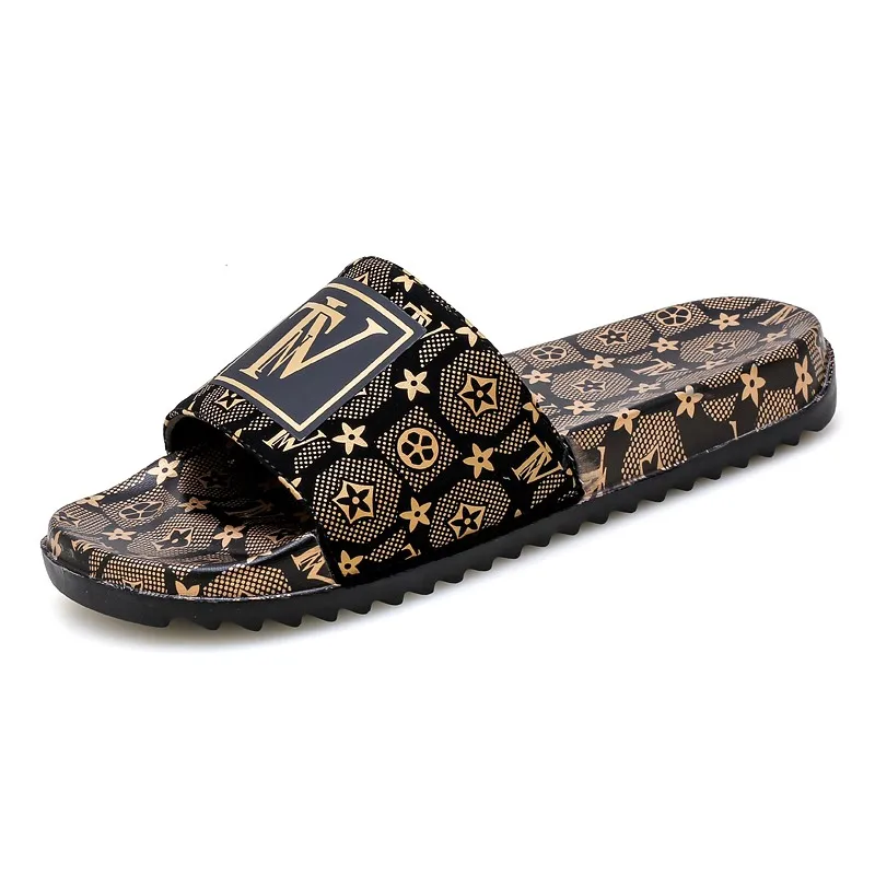 
2020 fashion new EVA material custom logo beach slippers fashion 