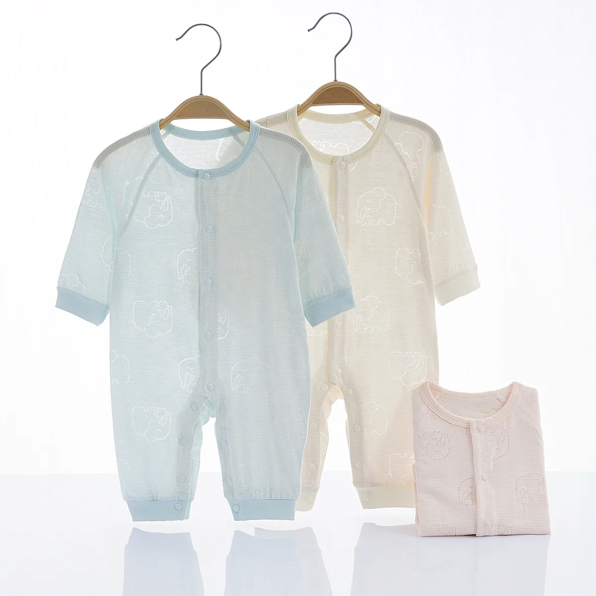 

2021 Amazon Hot Selling High Quality Newborn Baby Bodysuit Summer Thin Breathable Baby Boy's Girl's Romper Infant Cloth