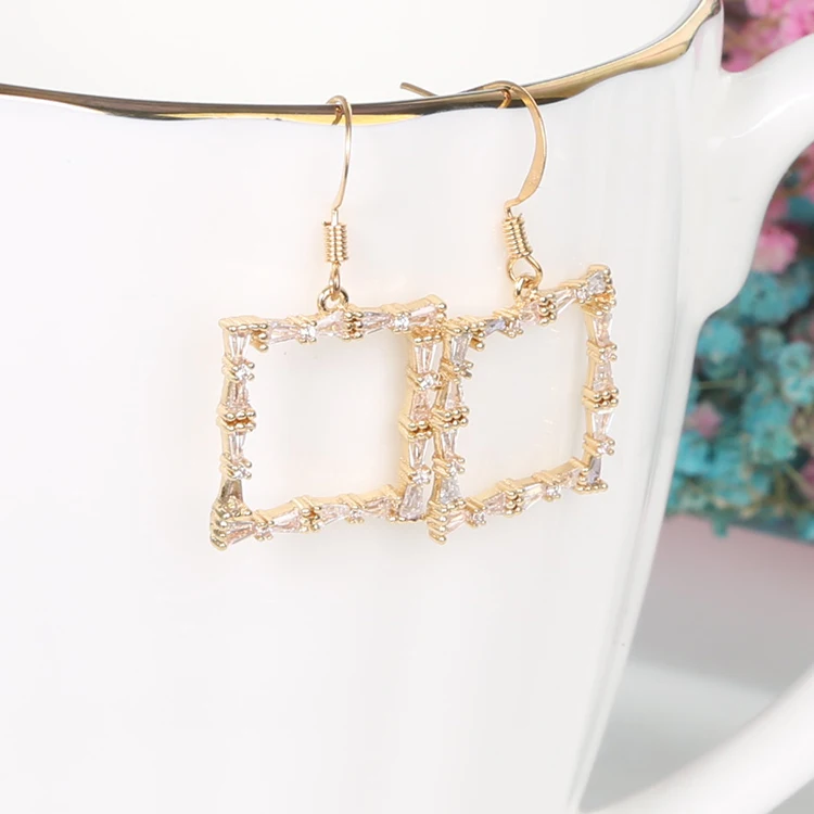 

XuQian New Design Stainless Steel Large Geometric Earrings for Valentine Gift, Golden