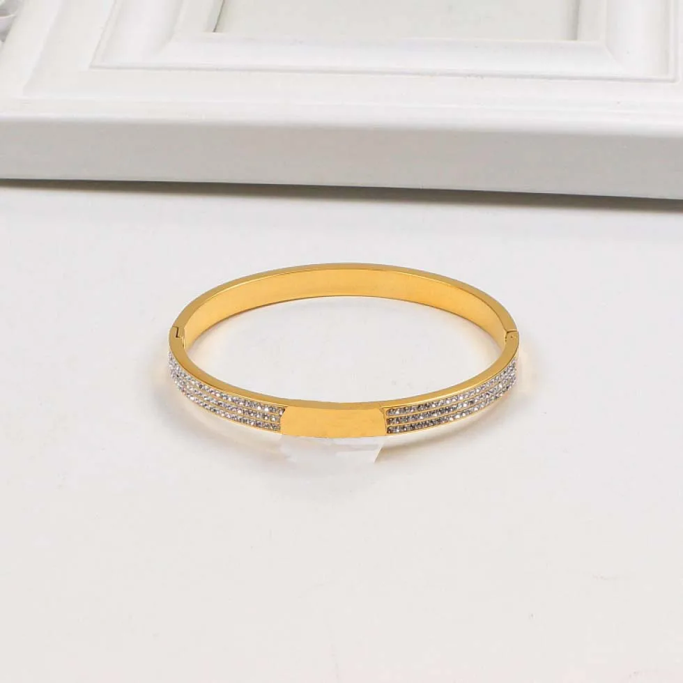 

Diamond Letter Gold Filled 316L Stainless Steel Jewelry Bracelet for Women