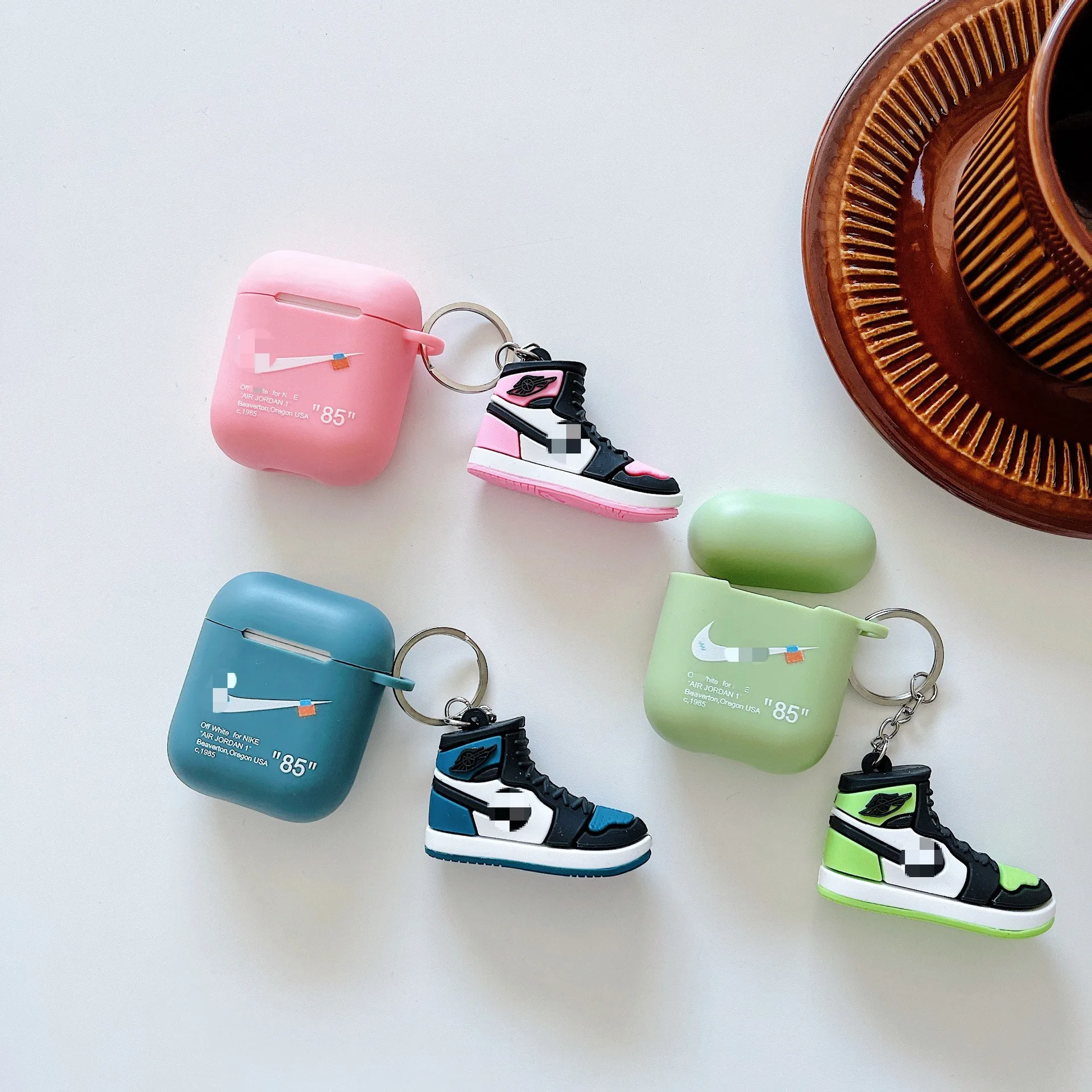 

2021 Sporty earphone case for airpods case with shoe and Lanyard for air pods 1 2 pro, Multi colors