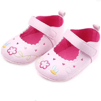 High quality crown bling design PU leather baby shoes for girls manufacture