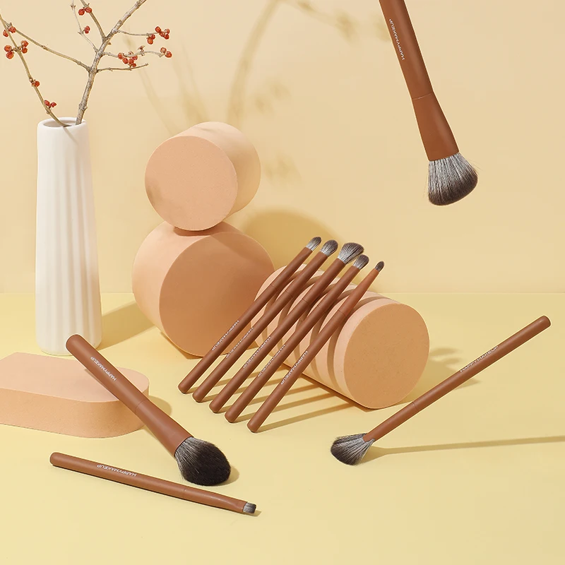 

HIGH QUALITY 10pcs eco friendly fluffy soft LOW MOQ custom cosmetic make up brush private label brown vegan makeup brushes set