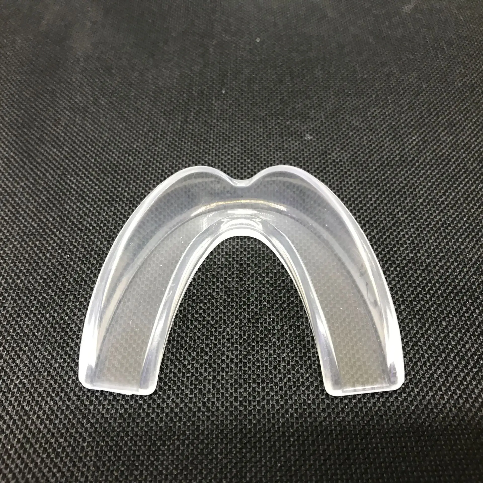 

2020 Hot Sale Single Layer Boxing Sports Mouth Guard Teeth Grinding Mouthguard mouthpiece, Transparent