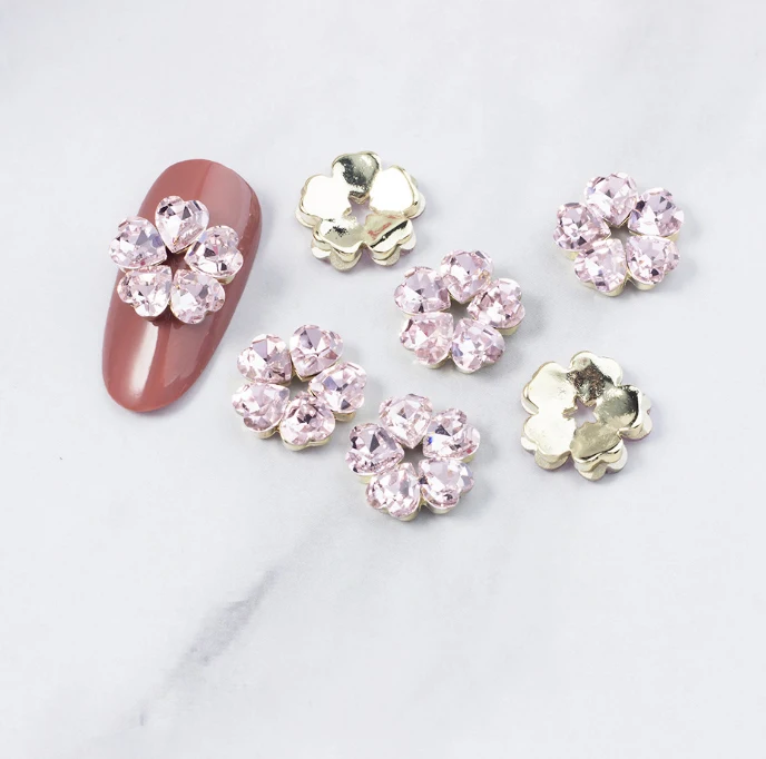 

Wholesale beautiful flower crystal rhinestones fair and lovey nail accessories