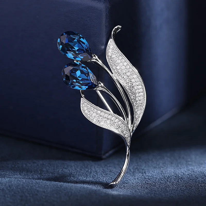 

Fashion Colorful Crystal Brooches Zircon Leaves Brooch Pin Brand Jewelry, Picture shows