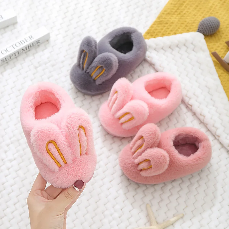 

Winter Fashion Kids Home Slippers Faux Fur Warm Shoes Girls Slip on Flats Female Children Fur Flip Flops Indoor Non-slip Slippe