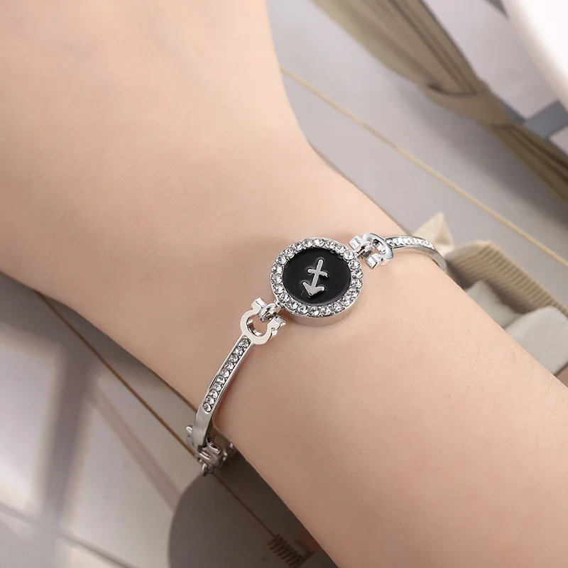 

12 Zodiac Design Rhinestone Fashion Silver Diamond Charm Bracelet Simple Elegant Glamour Jewelry Bracelet For Women, 1 colors available