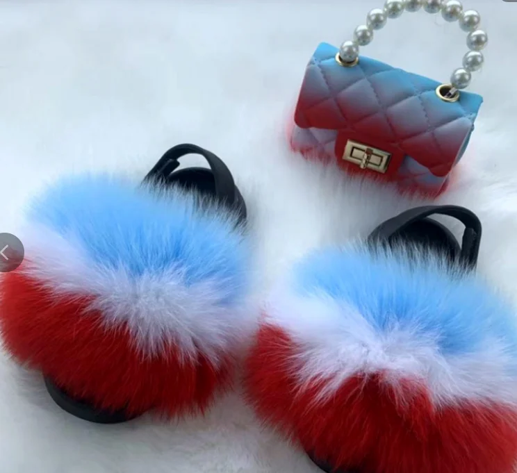 

2022 New Designer Fur Slide Vendor Luxury Pom Pom Raccoon Fur Slides Flat Fashion Fur Slippers, Customized color