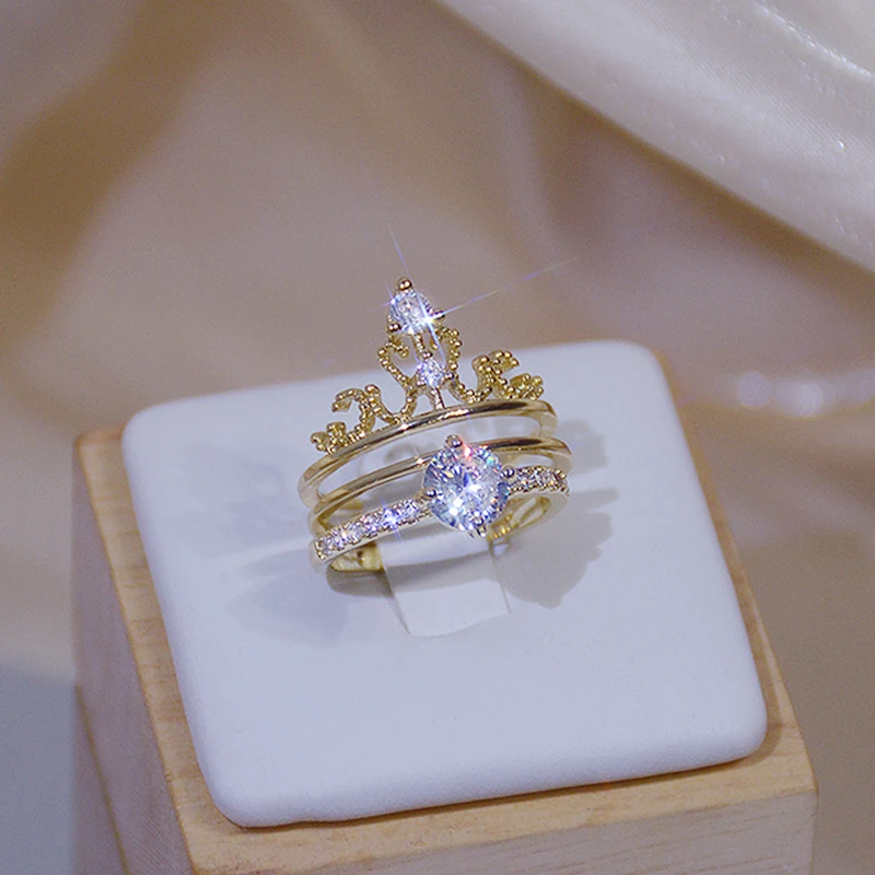 

2021 Luxury Shine Jewelry Cubic Zirconia 2PCS/Set Crown Ring 18K Real Gold Diamond Wedding Ring