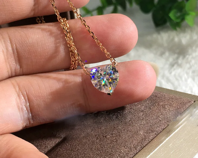 

fashion trendy cupronickel moissanite crystal diamond heart necklace women