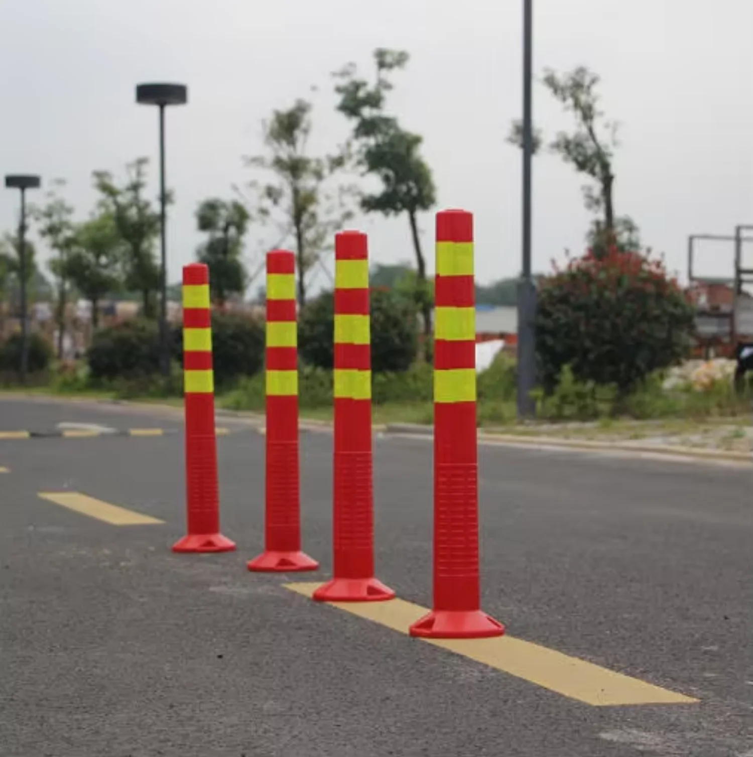 Traffic Safety Spring Warning Bollard 750mm High Reflective Flexible Parking Guide Post