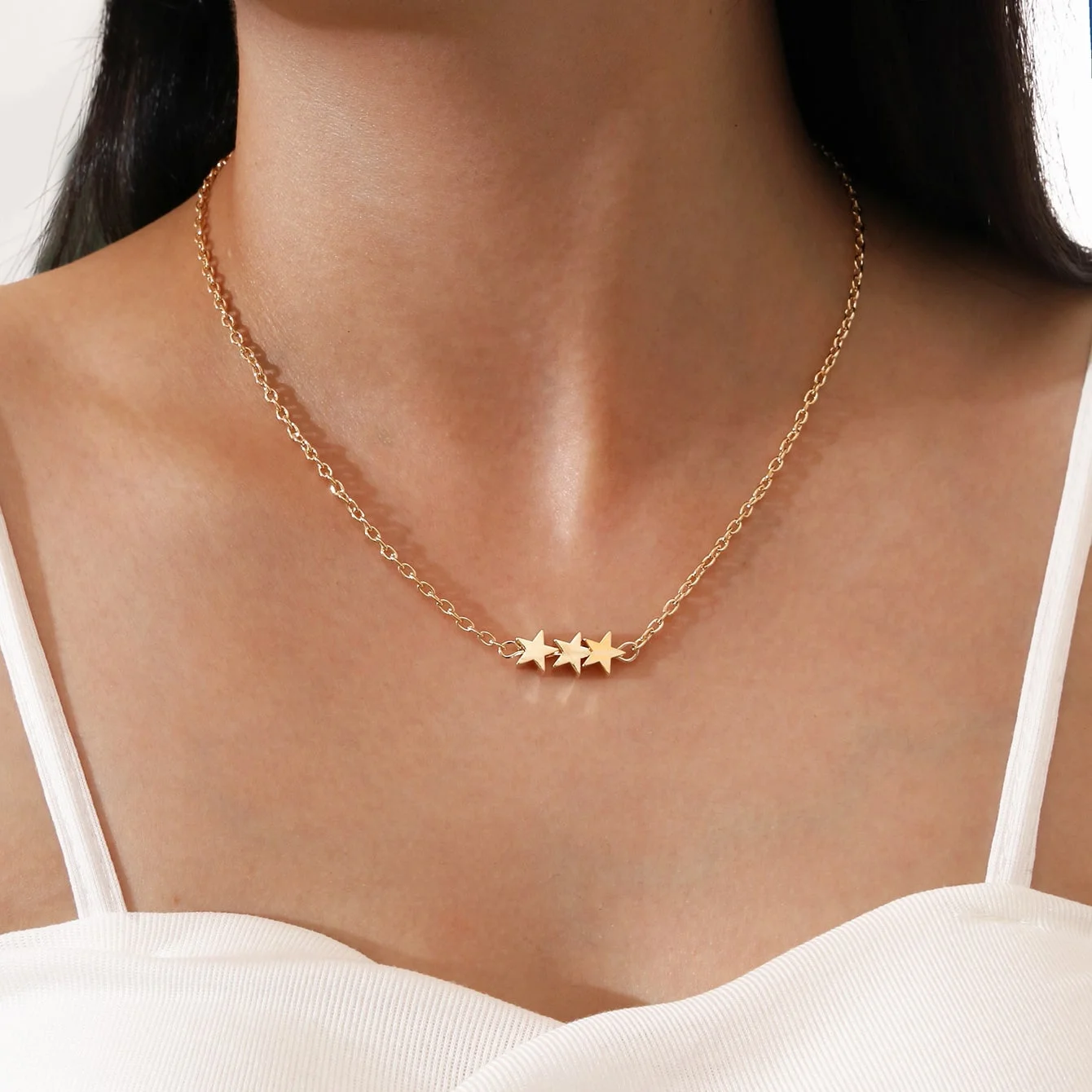 

Women's Simple gold chain pentagram pendant necklace
